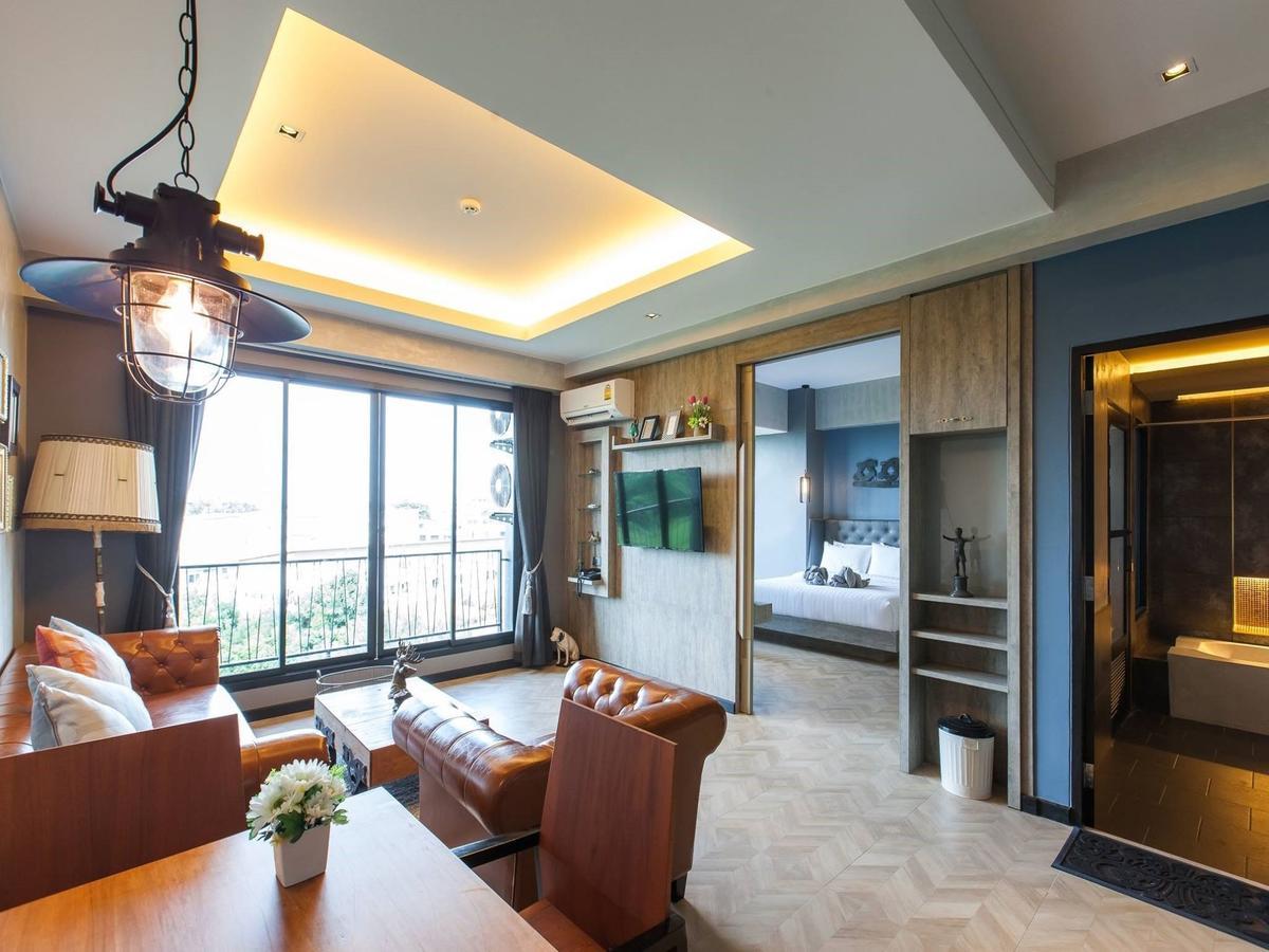 Loft Mania Boutique Hotel Chumphon Exteriör bild