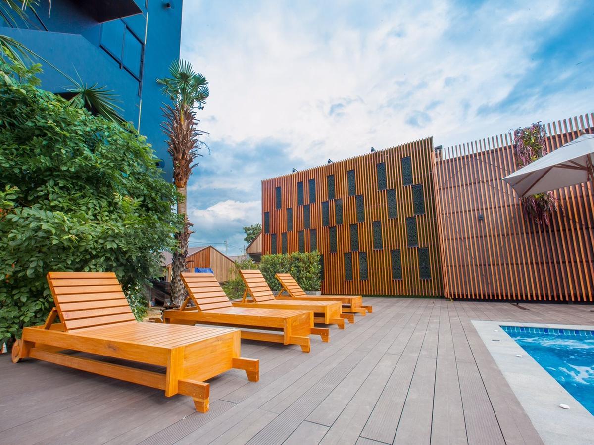 Loft Mania Boutique Hotel Chumphon Exteriör bild